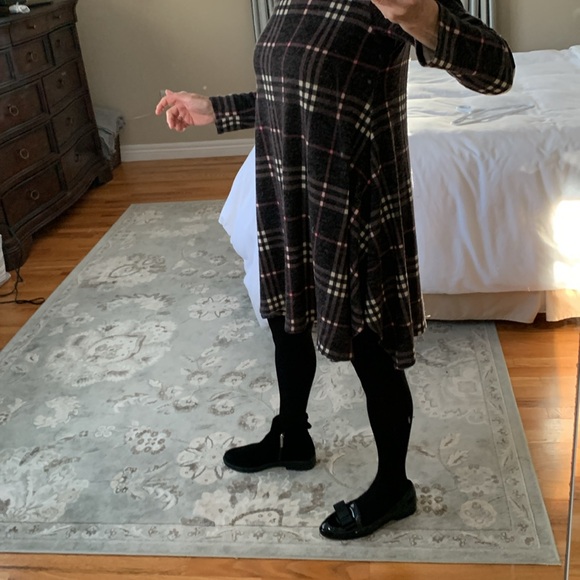Casual fall/winter dress. - Picture 6 of 7